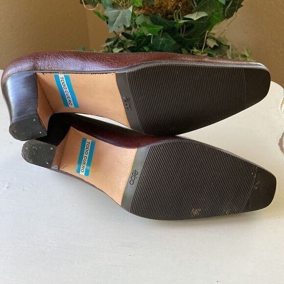 Brown Leather Croc Embossed Slip On Pumps Size 9 - Picture 10 of 14